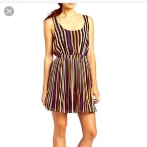 Bcbg gengeration pleated black &multicolor stripes